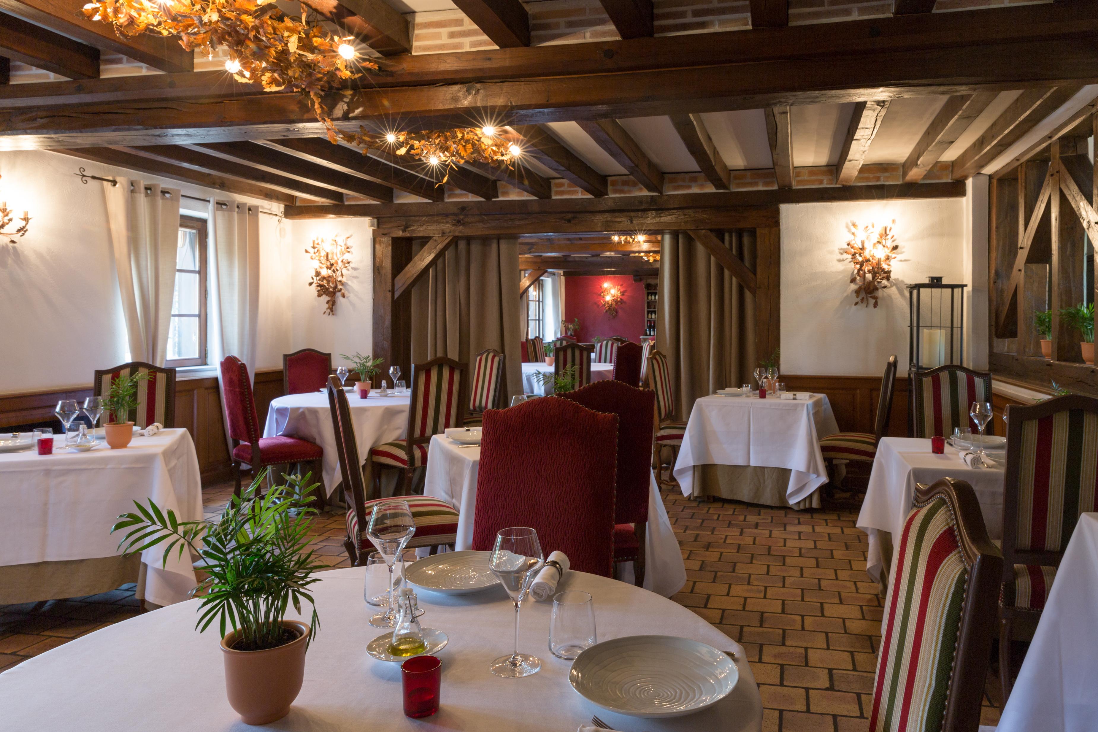 L'Orée des Chênes, The Originals Relais  La Ferté-Saint-Aubin Exterior foto