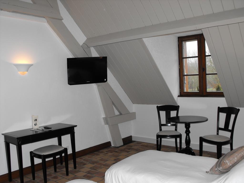 L'Orée des Chênes, The Originals Relais  La Ferté-Saint-Aubin Exterior foto